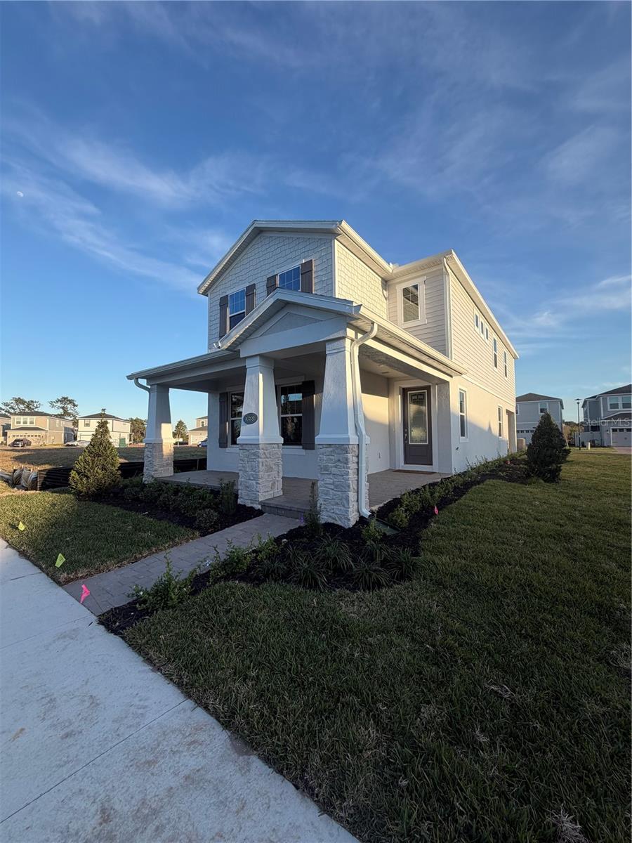 CENTER LAKE ON THE PARK - Residential