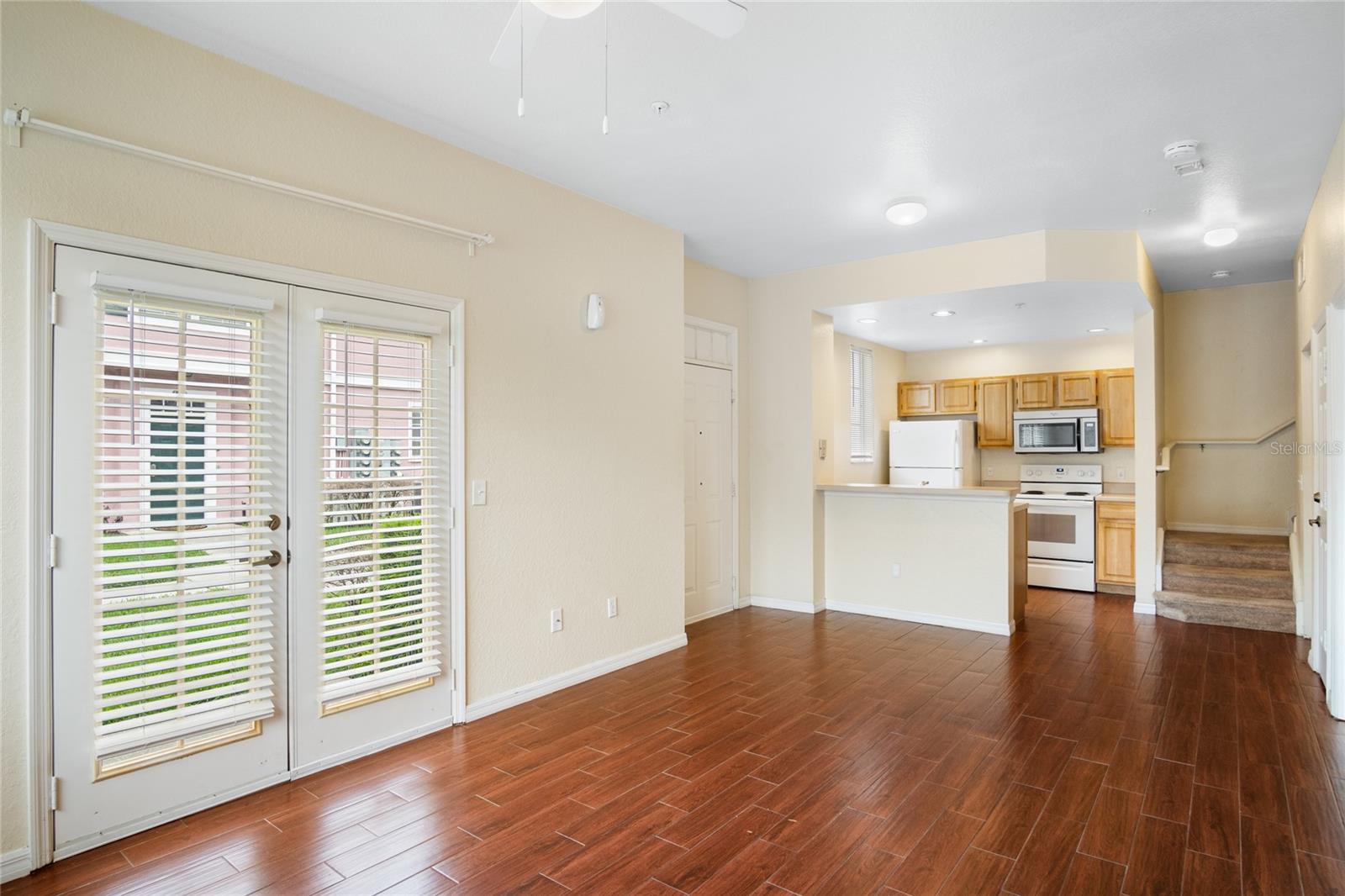 VENETIAN BAY VLG CONDO PH 1 - Residential