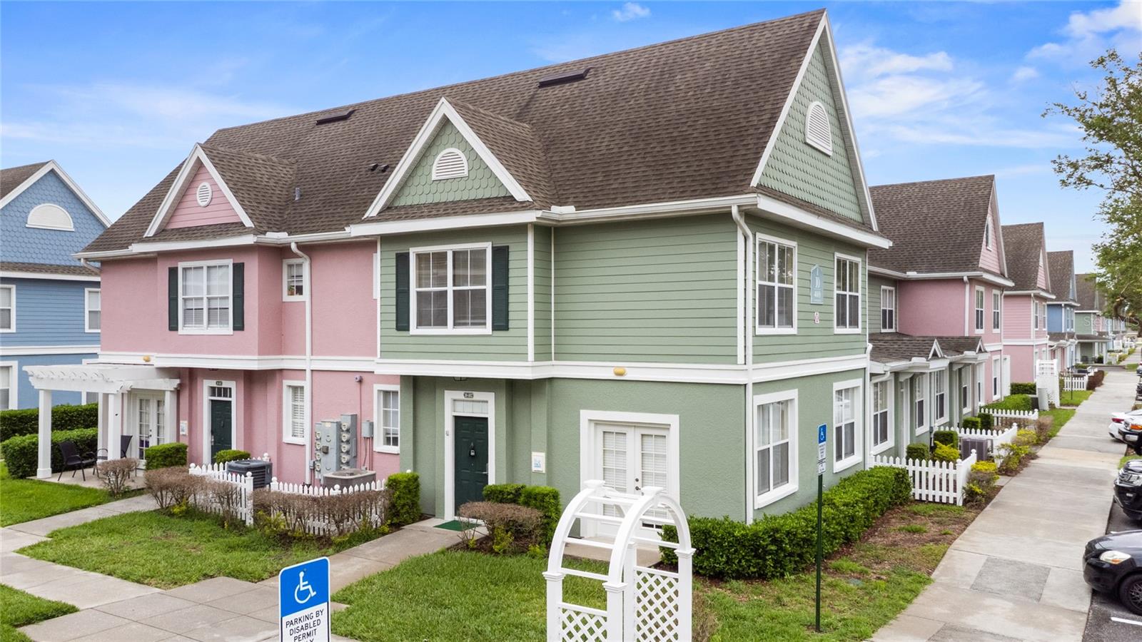 VENETIAN BAY VLG CONDO PH 1 - Residential