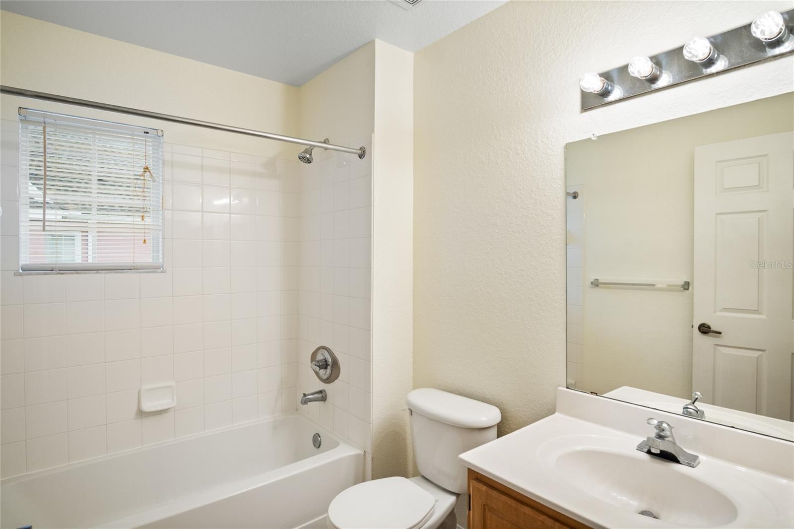 VENETIAN BAY VLG CONDO PH 1 - Residential