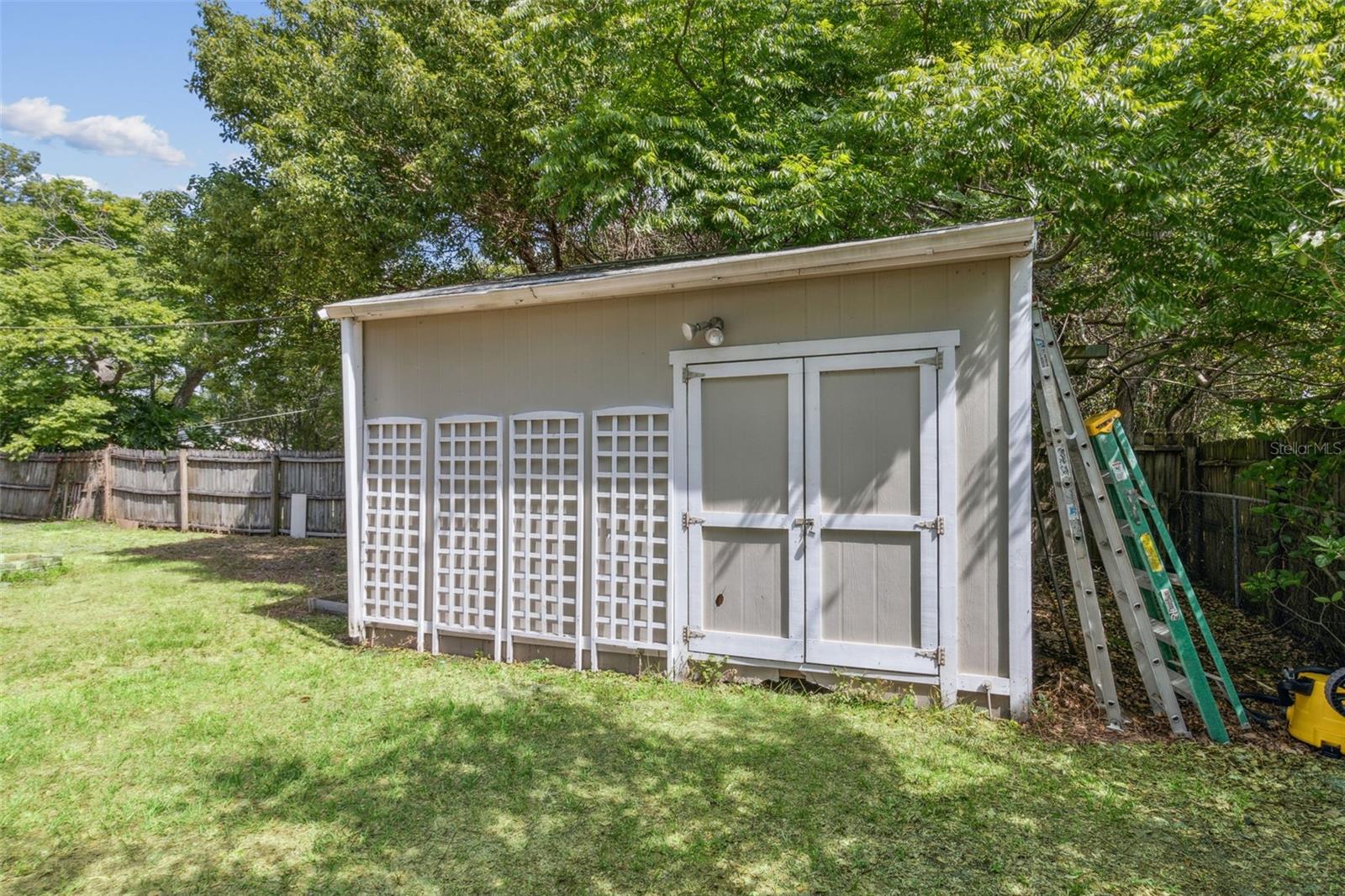 CARLSON PARK - Residential