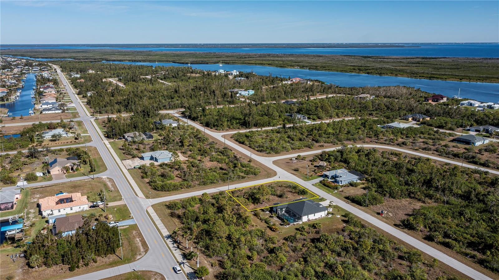 PORT CHARLOTTE SEC 94 01 STREP - Land