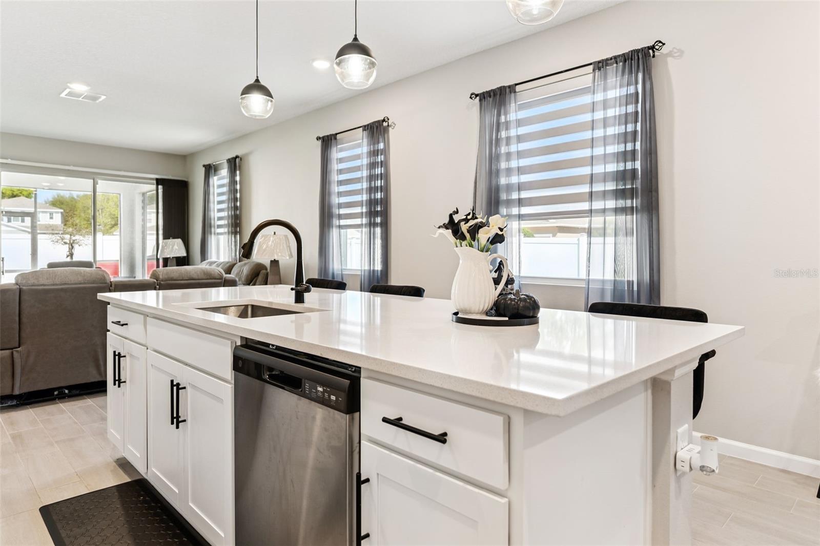 891 BLUE CREEK DRIVE