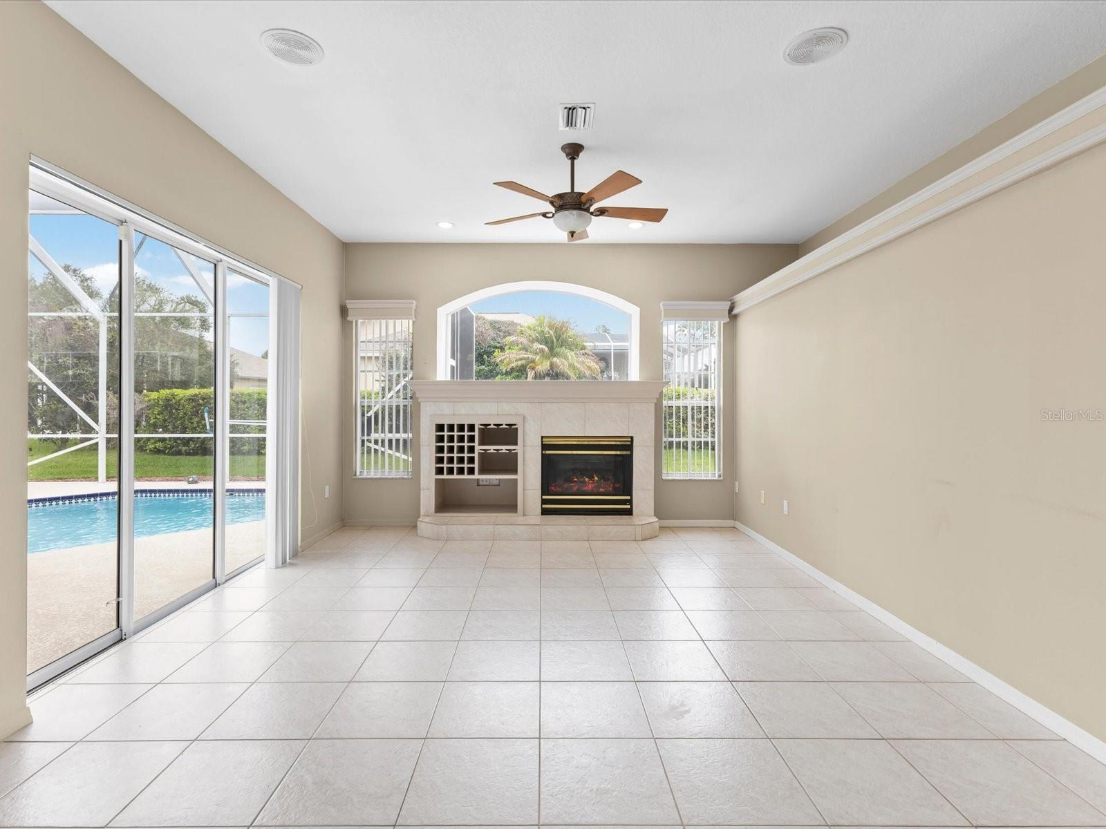 THE RESERVE - Residential