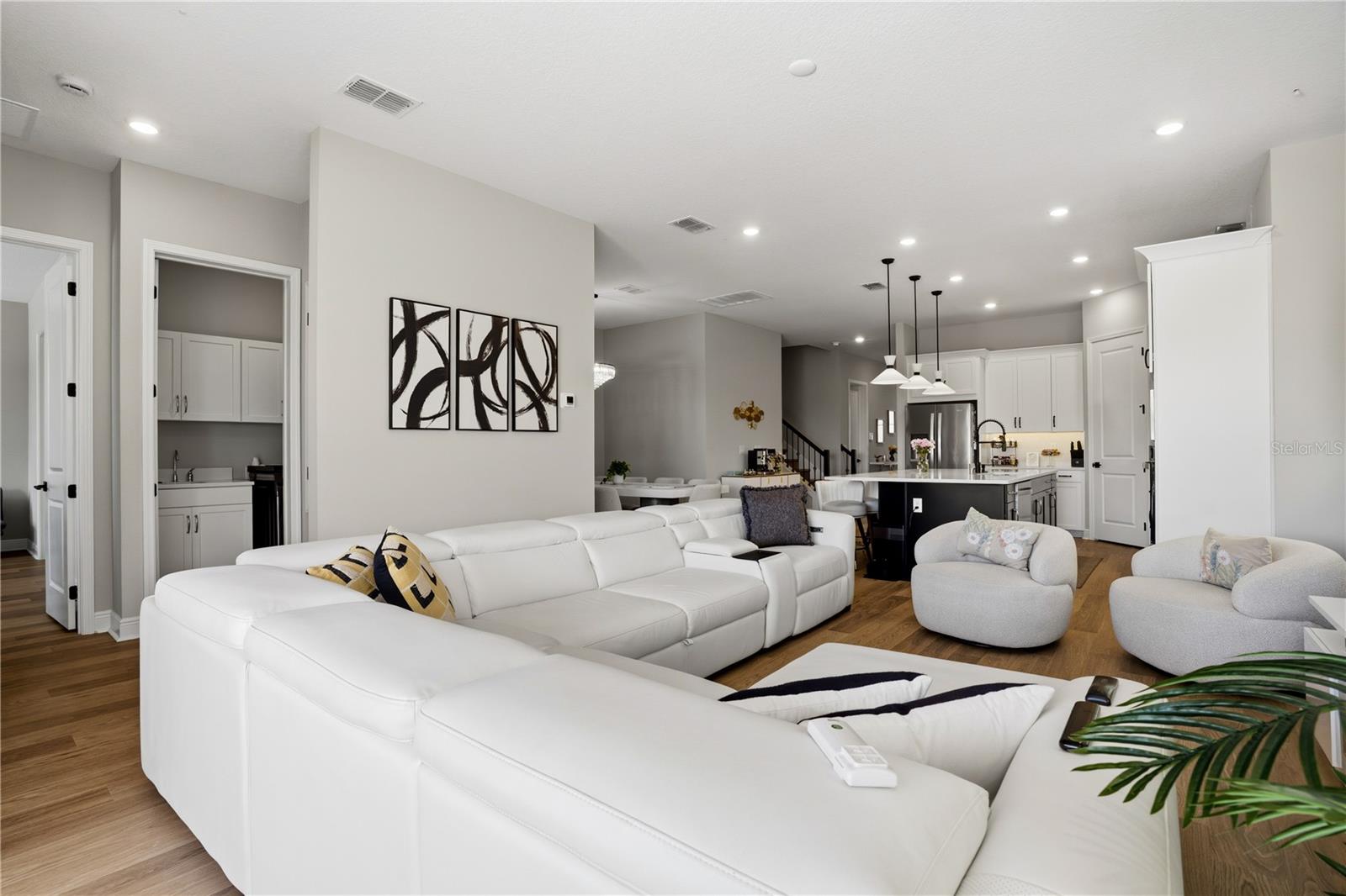 LAUREATE PARK - Residential
