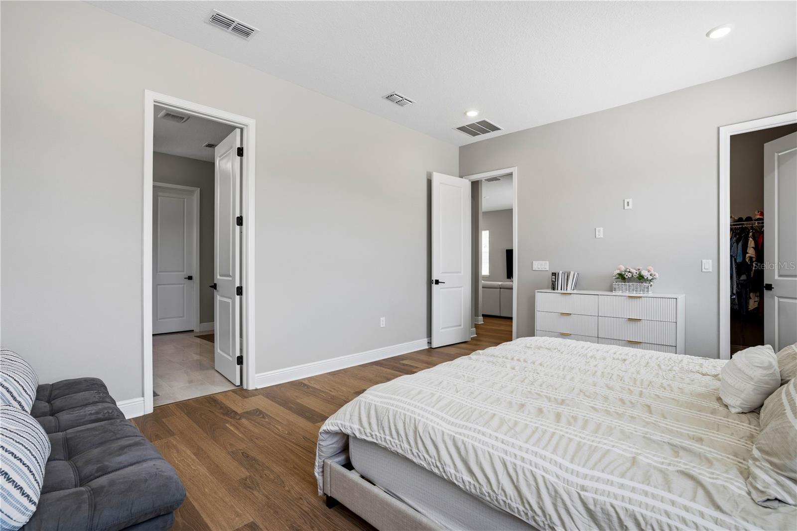 LAUREATE PARK - Residential