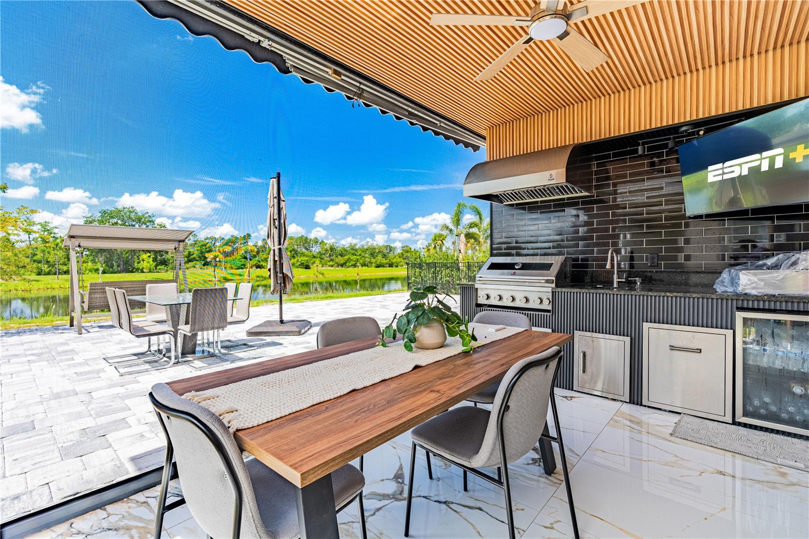 LAUREATE PARK - Residential