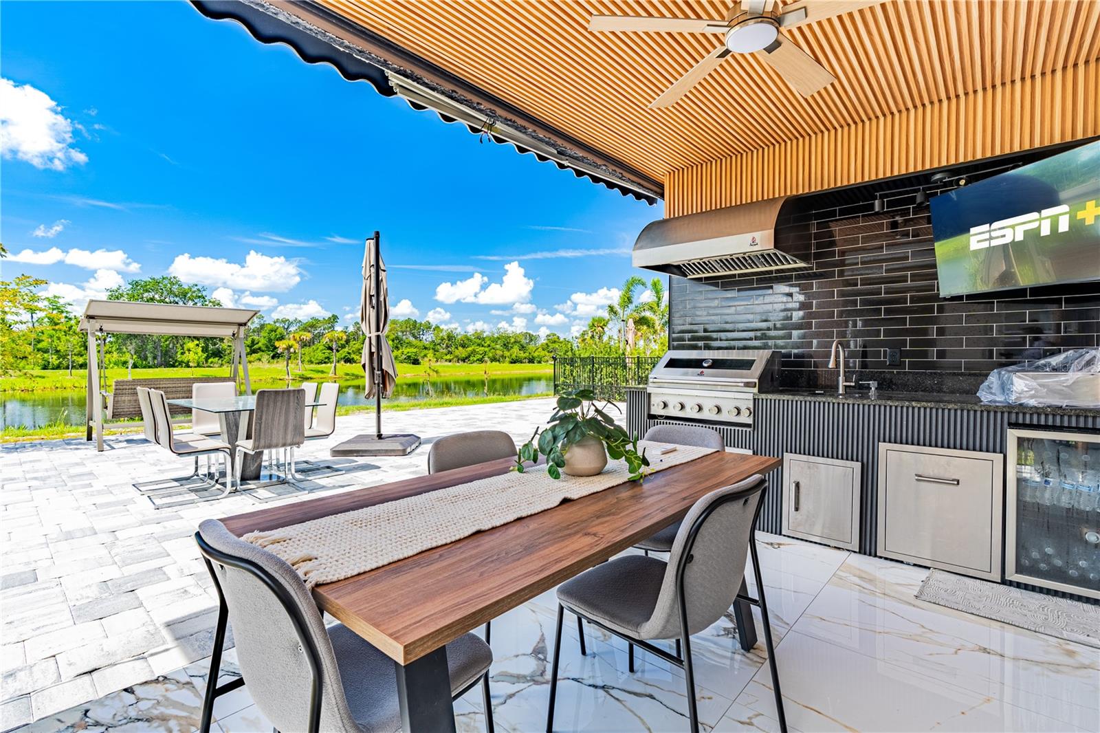 LAUREATE PARK - Residential