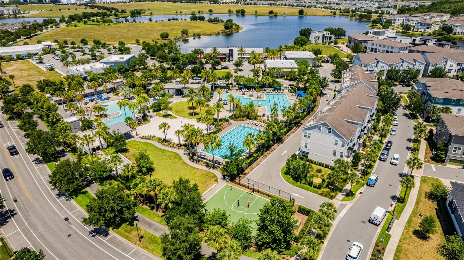 LAUREATE PARK - Residential