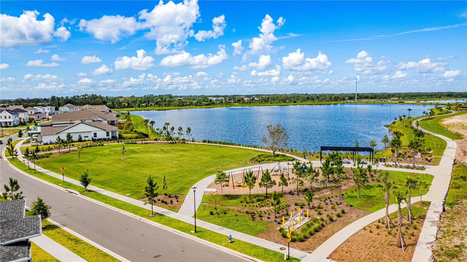 LAUREATE PARK - Residential