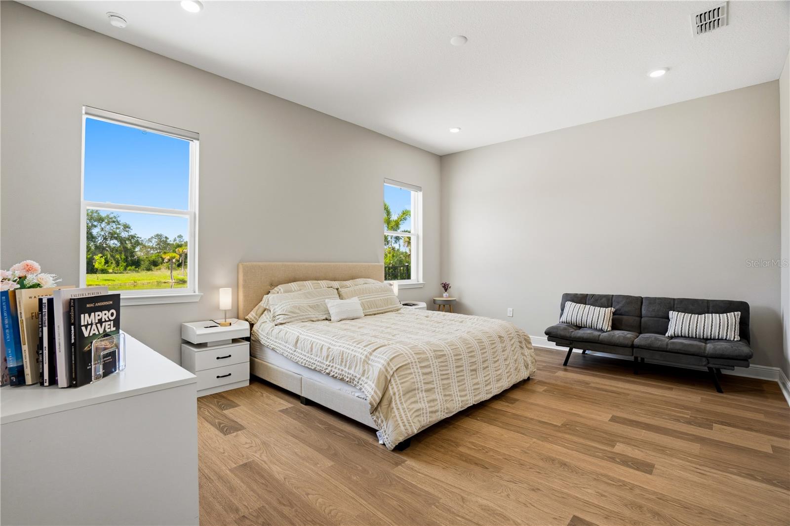 LAUREATE PARK - Residential