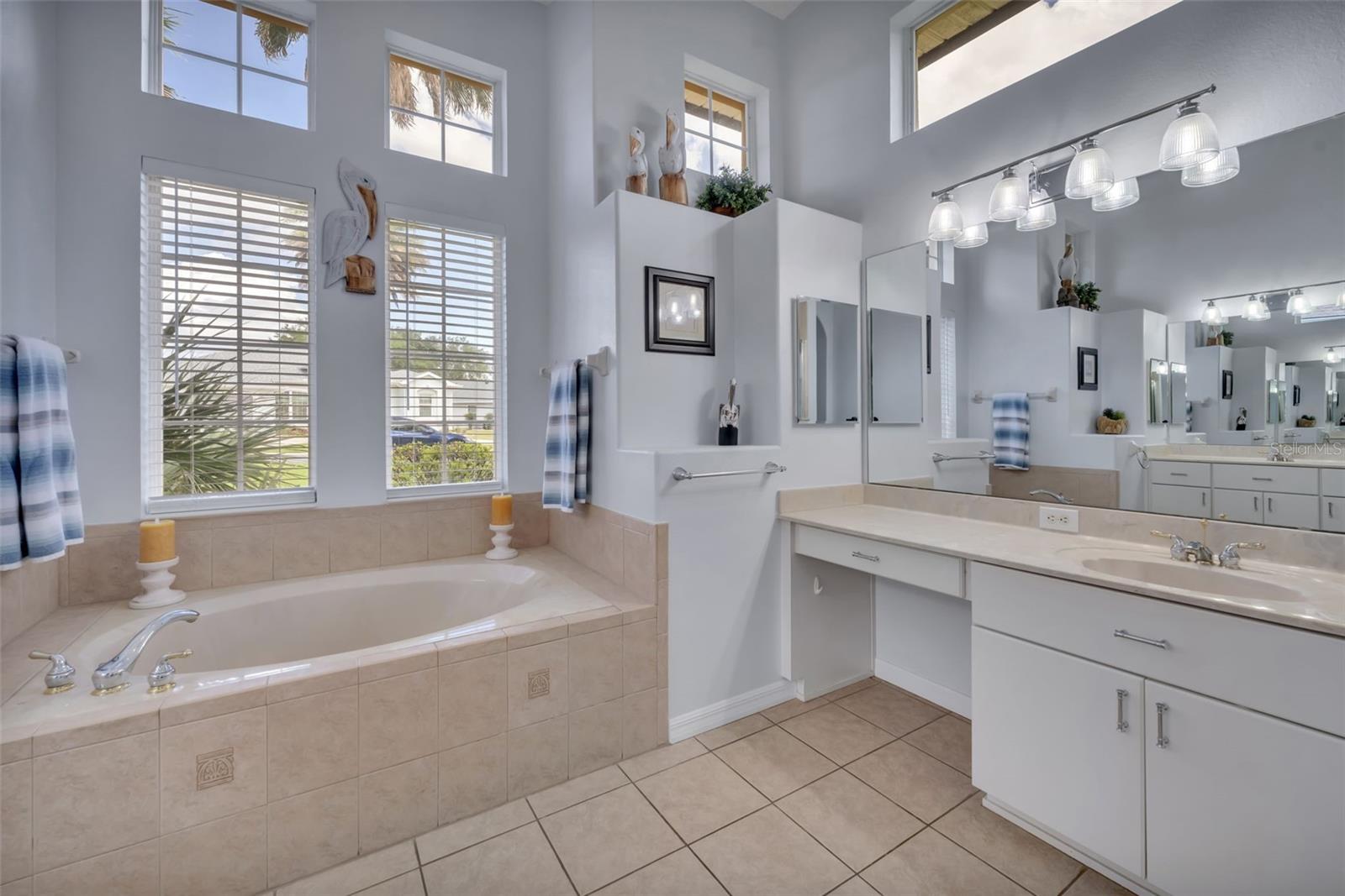 ROYAL HIGHLANDS PH 02-B LT 1317 PB 50 PG - Residential