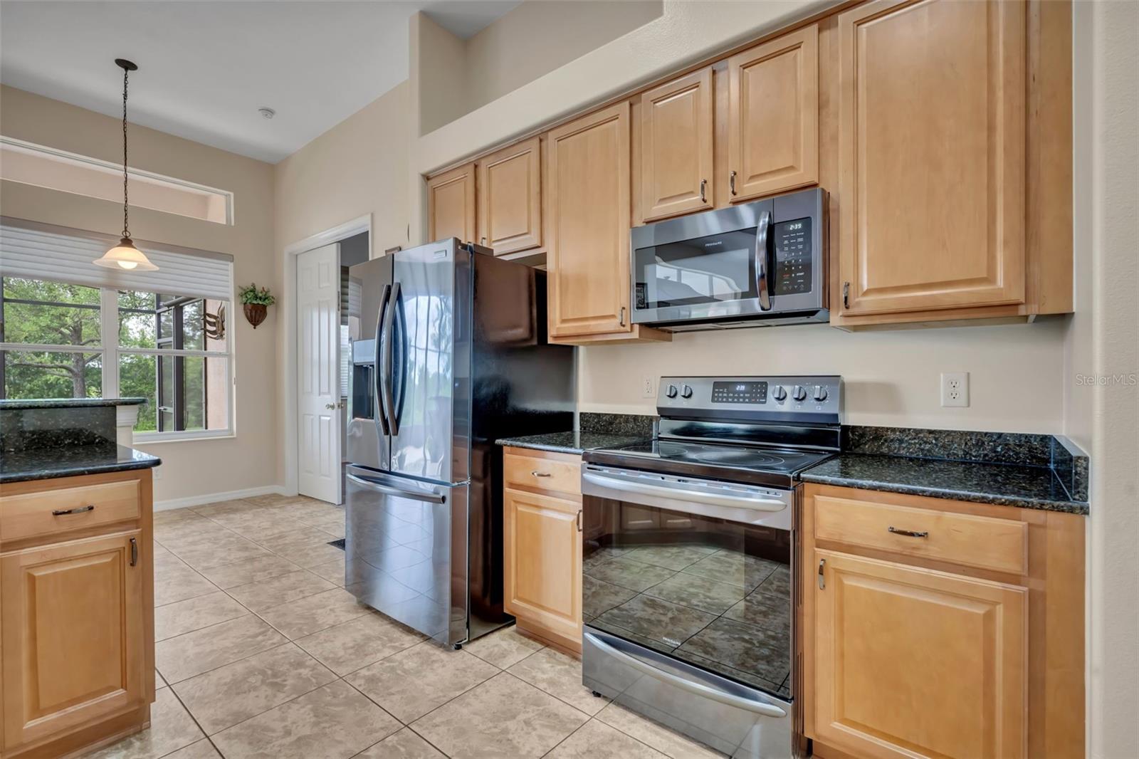 ROYAL HIGHLANDS PH 02-B LT 1317 PB 50 PG - Residential