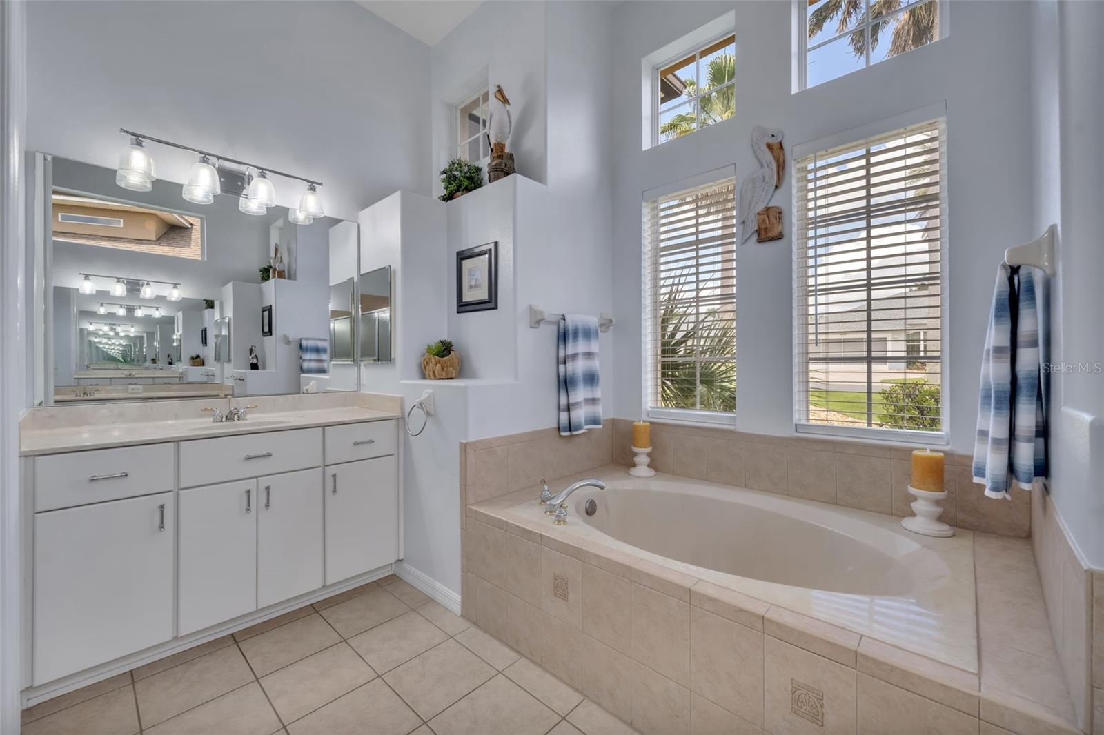 ROYAL HIGHLANDS PH 02-B LT 1317 PB 50 PG - Residential