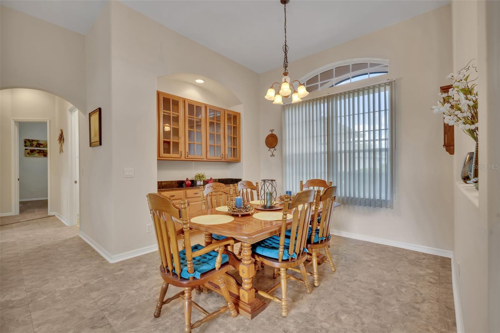ROYAL HIGHLANDS PH 02-B LT 1317 PB 50 PG - Residential