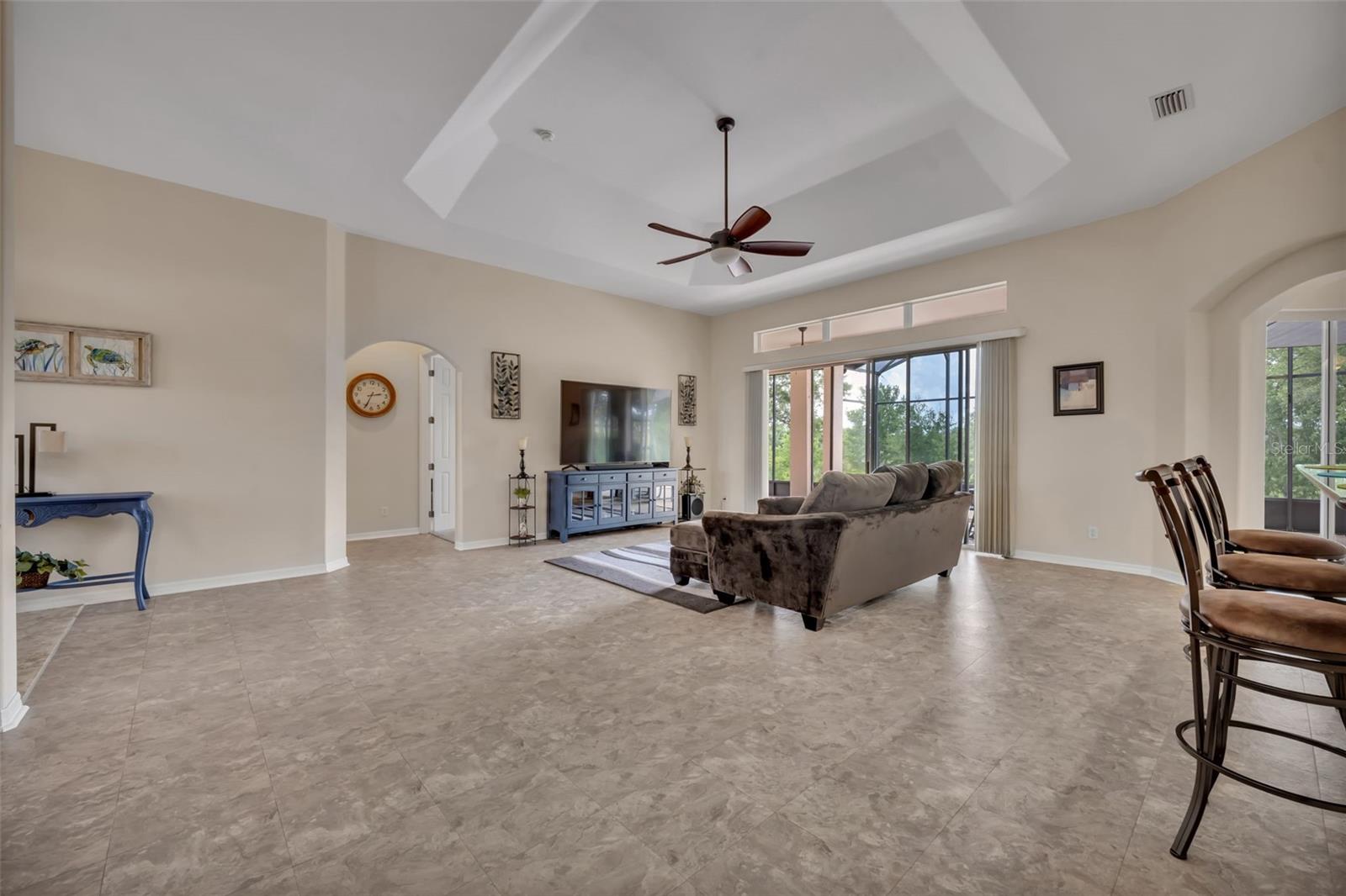ROYAL HIGHLANDS PH 02-B LT 1317 PB 50 PG - Residential