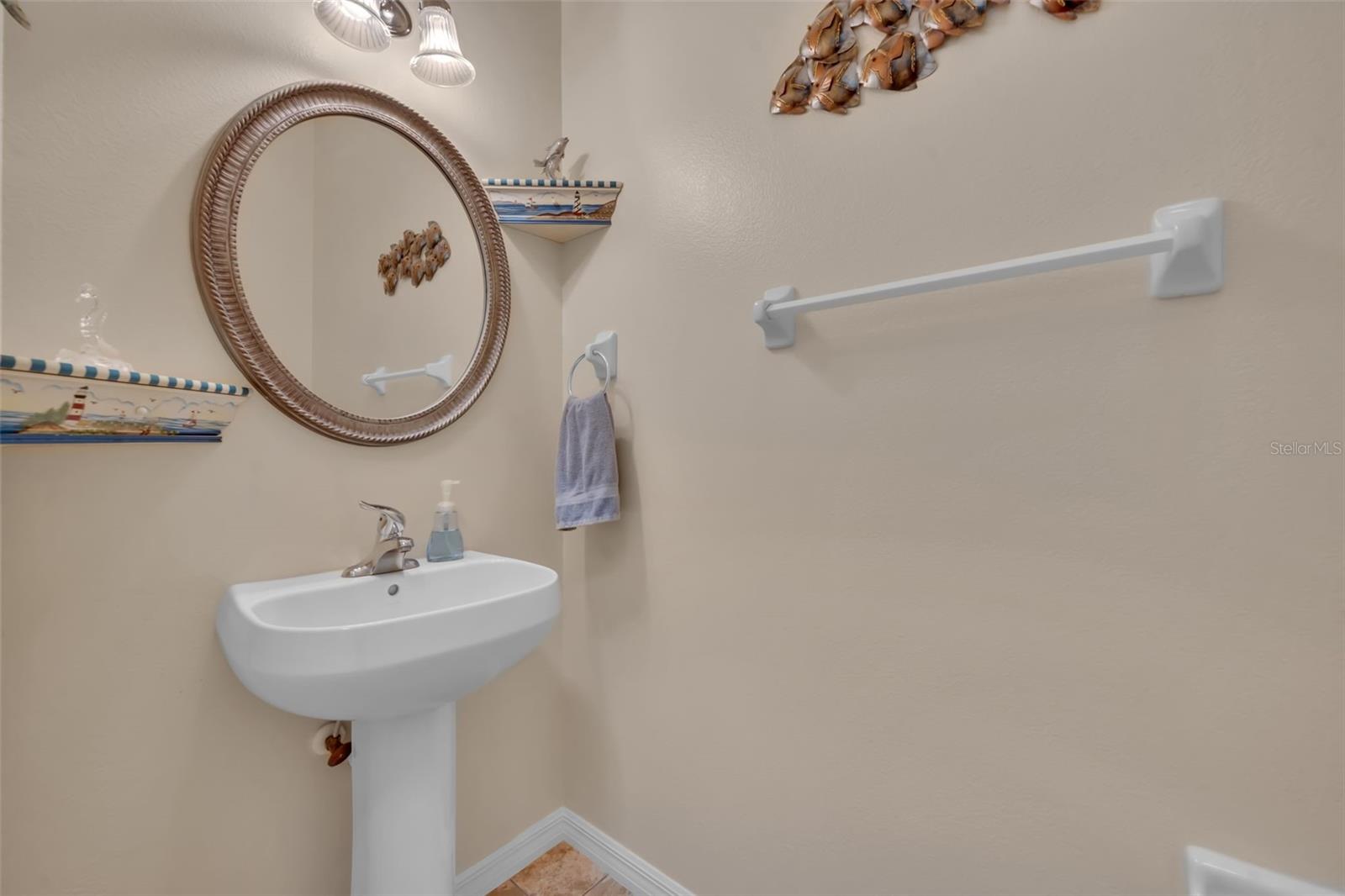 ROYAL HIGHLANDS PH 02-B LT 1317 PB 50 PG - Residential