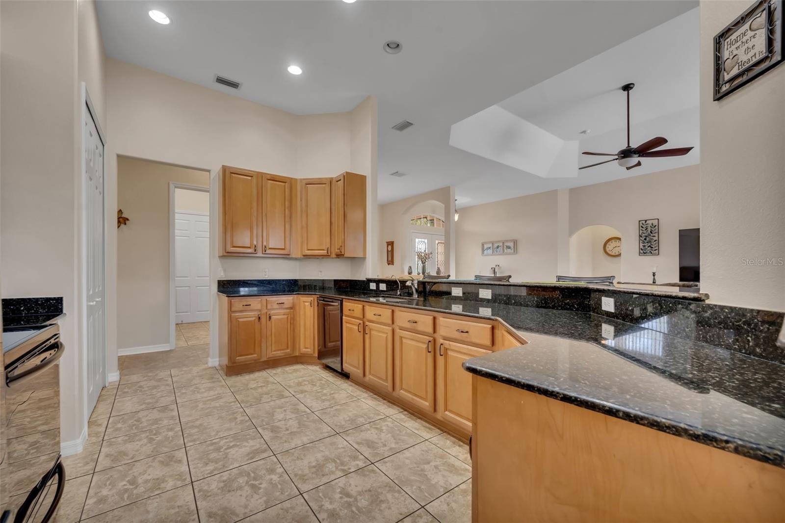 ROYAL HIGHLANDS PH 02-B LT 1317 PB 50 PG - Residential