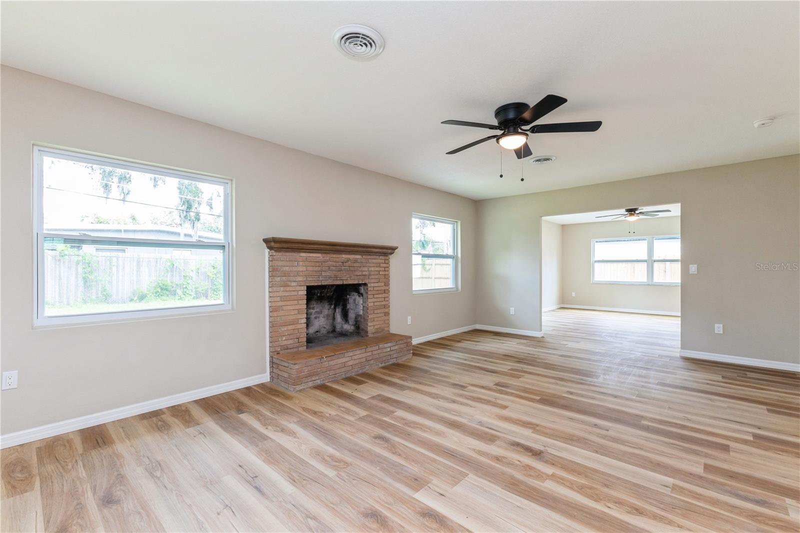 LAKE CONWAY ESTATES - Residential