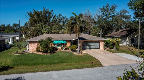 A home in PORT CHARLOTTE