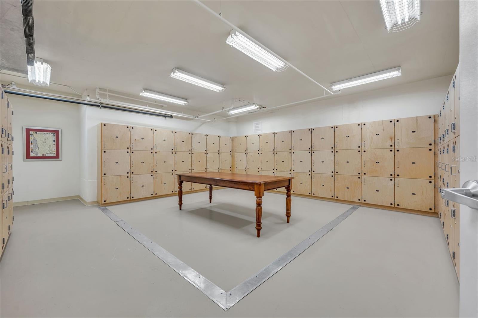 WELLESLEY CONDO - Residential