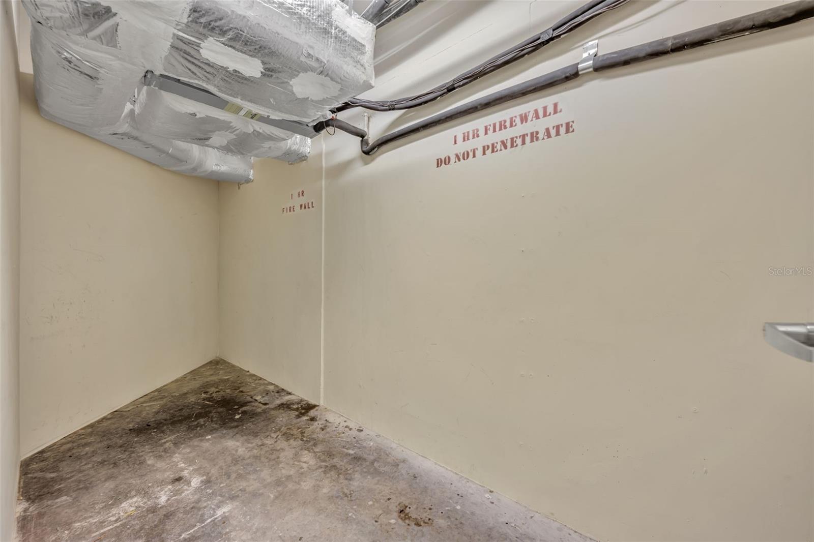 WELLESLEY CONDO - Residential