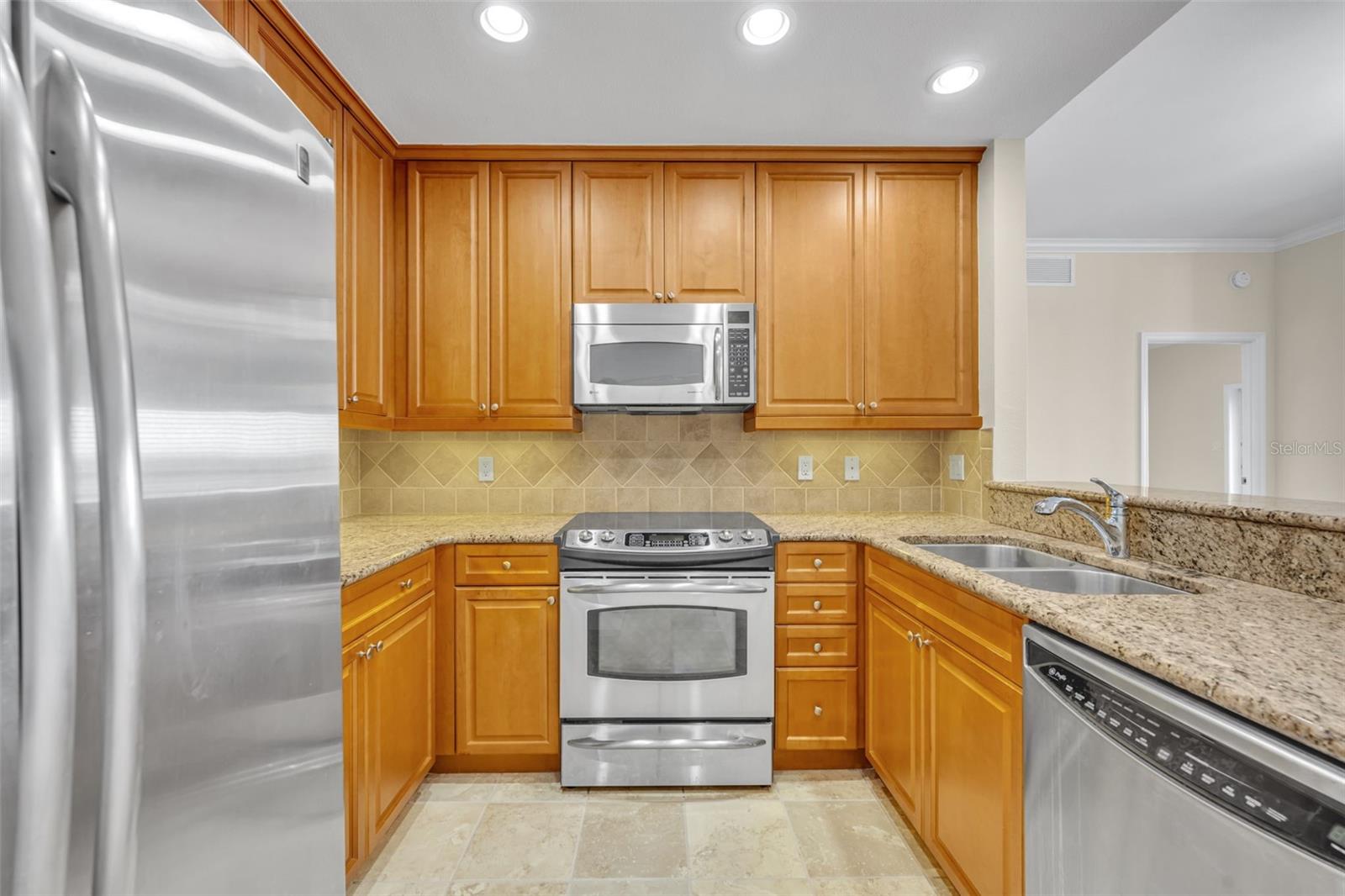 WELLESLEY CONDO - Residential