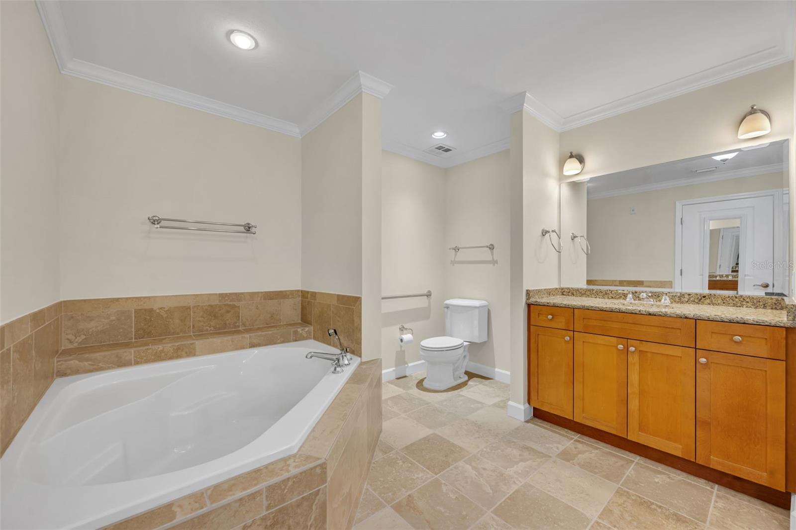 WELLESLEY CONDO - Residential