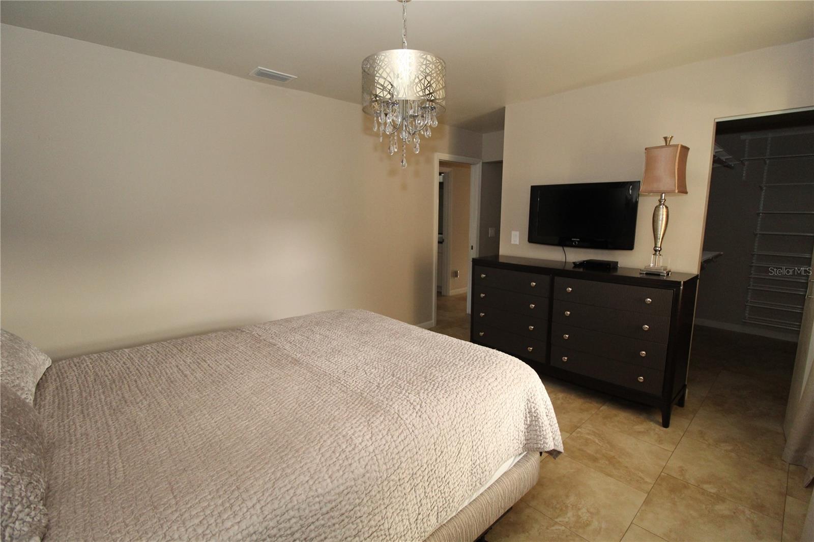 FAIRFIELD E CONDO - Residential Lease