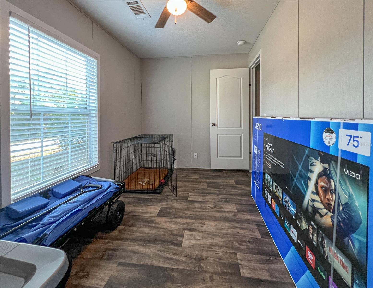 MOON LAKE ESTATES - Residential