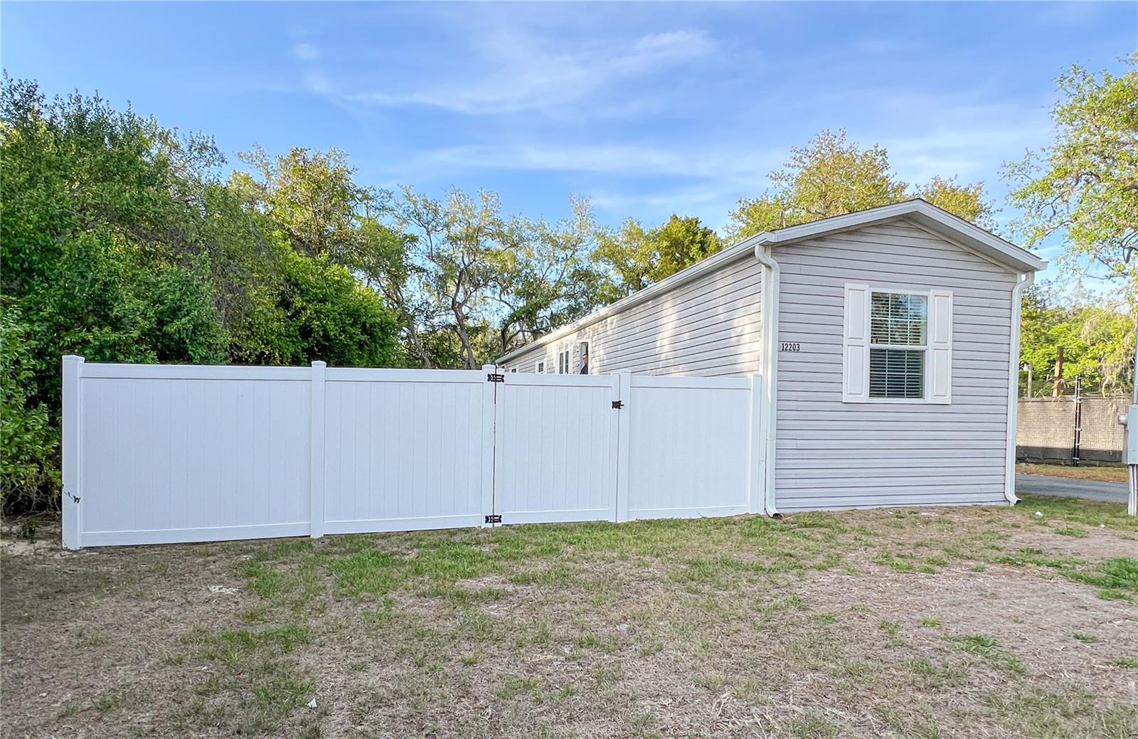 MOON LAKE ESTATES - Residential