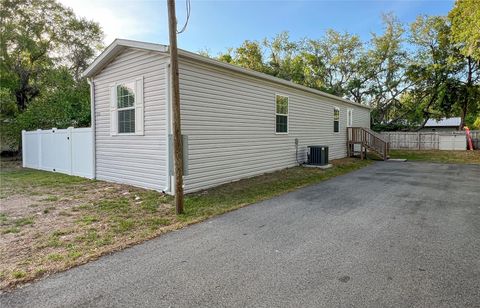 Photo of 12203 Lantana Avenue, New Port Richey, FL 34654 (MLS # TB8501194)