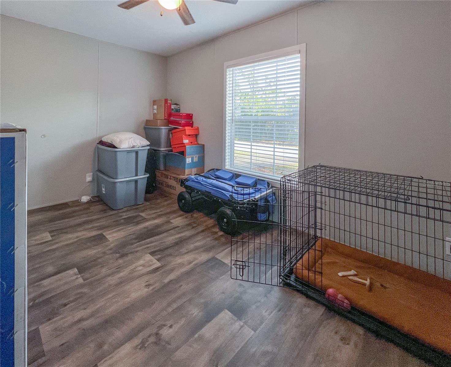 MOON LAKE ESTATES - Residential