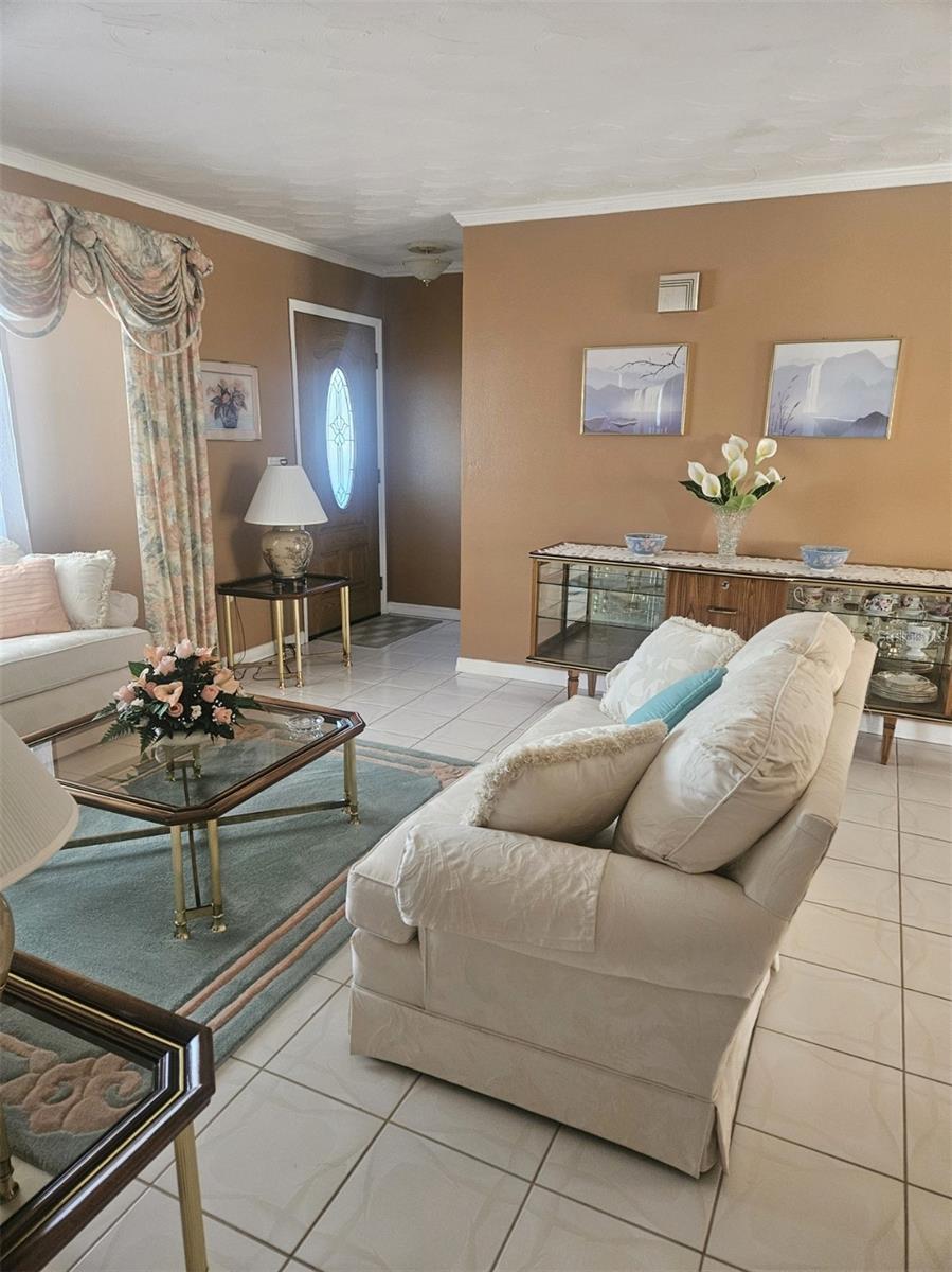 2126 CARPETGREEN STREET