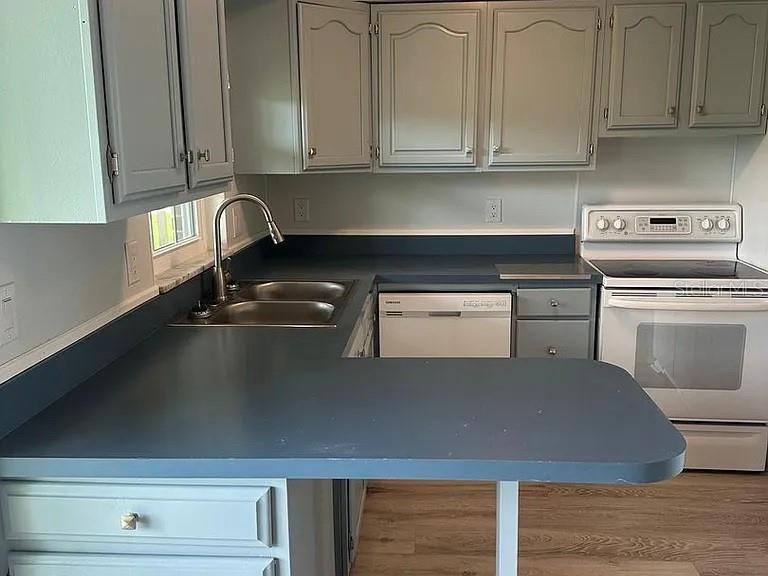 1920 E EDGEWOOD DRIVE K9