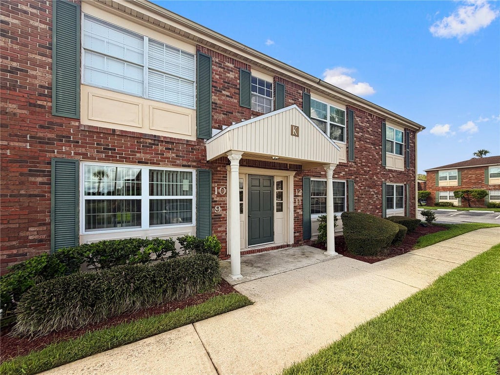 Photo of 1920 E Edgewood Drive #K9, Lakeland, FL 33803 (MLS # TB8543030)