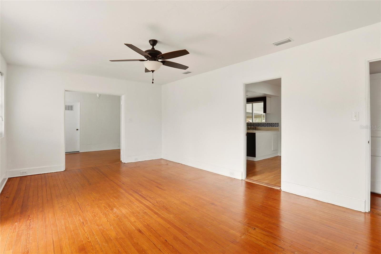 EMMA C JOHNSON WEST END - Residential