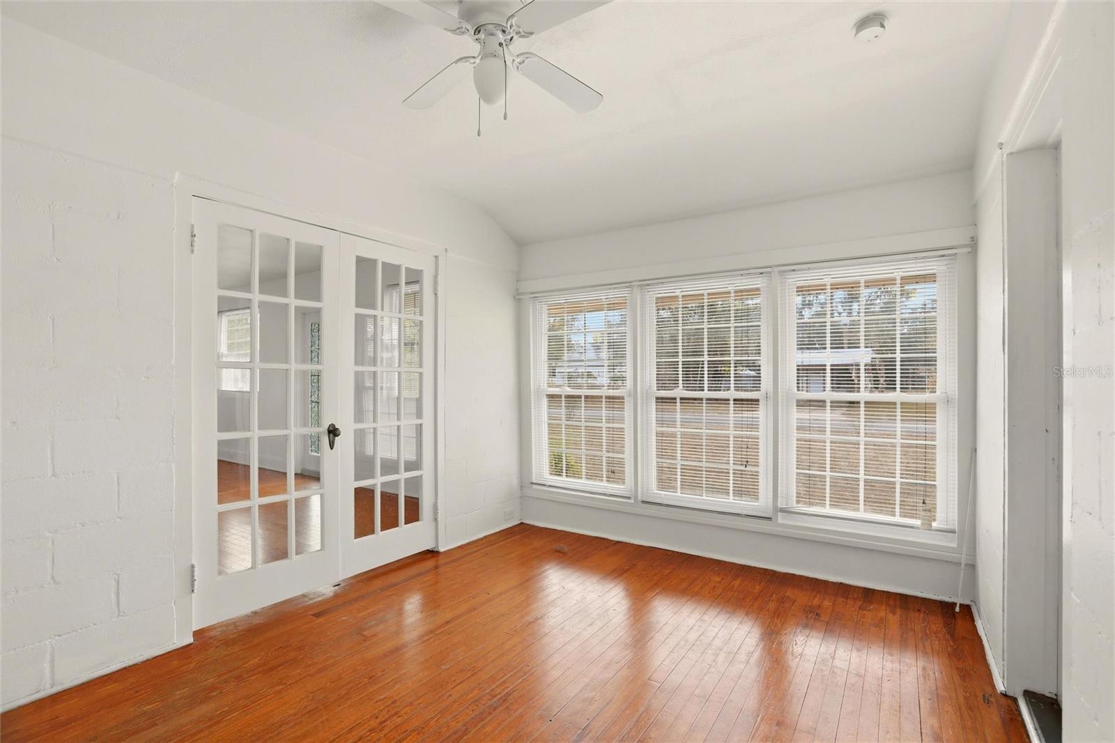 EMMA C JOHNSON WEST END - Residential