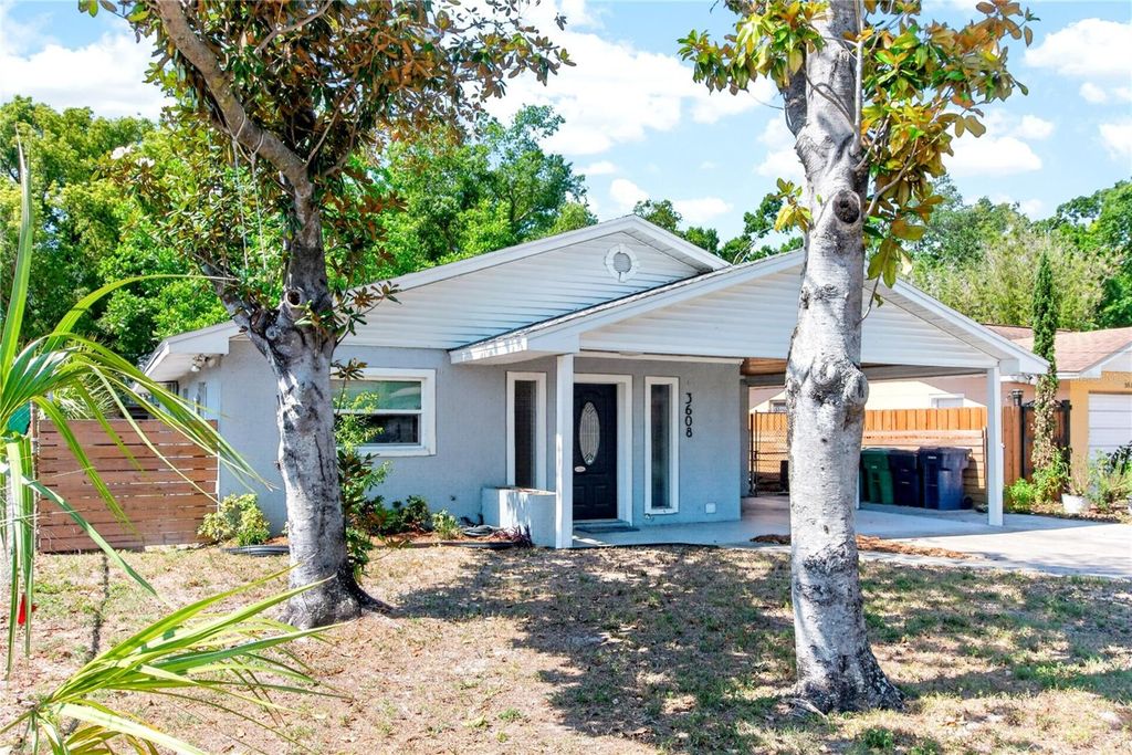 Photo of 3608 W Carmen Street, Tampa, FL 33609 (MLS # TB8505348)