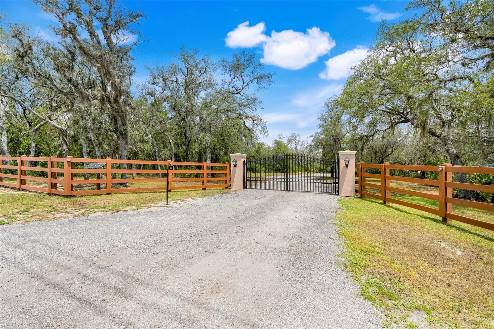 ACREAGE - Residential