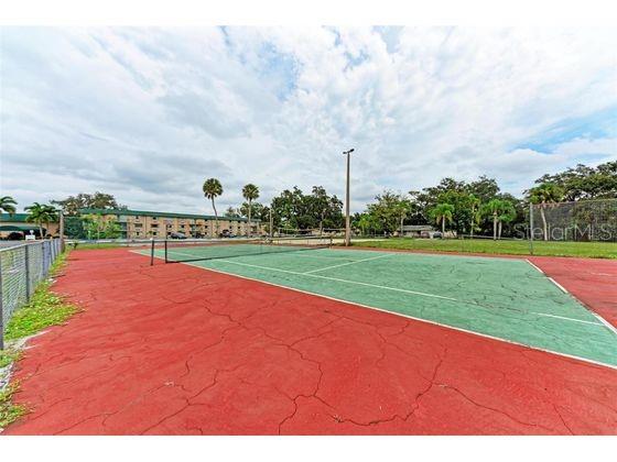 COUNTRY RETREAT CO-OP - Residential