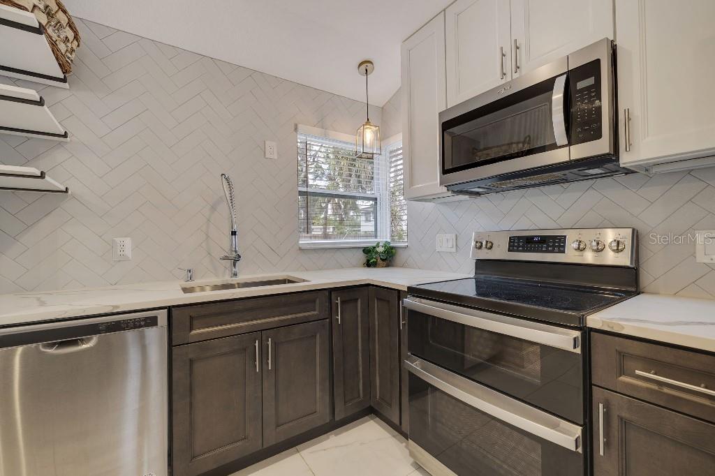 LING-A-MOR 3RD ADD - Residential