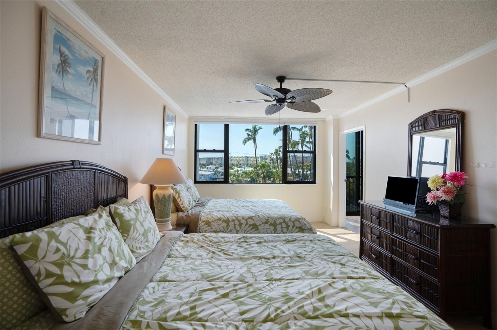 HARBOR TOWERS Y & R - Residential