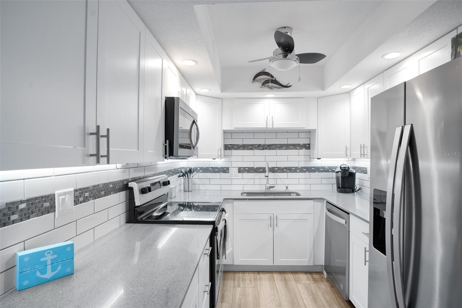 HARBOR TOWERS Y & R - Residential