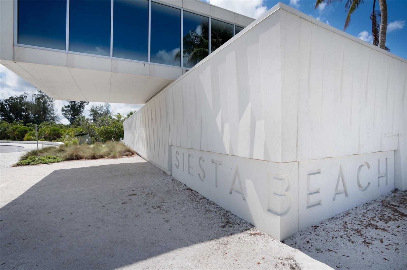 HARBOR TOWERS Y & R - Residential