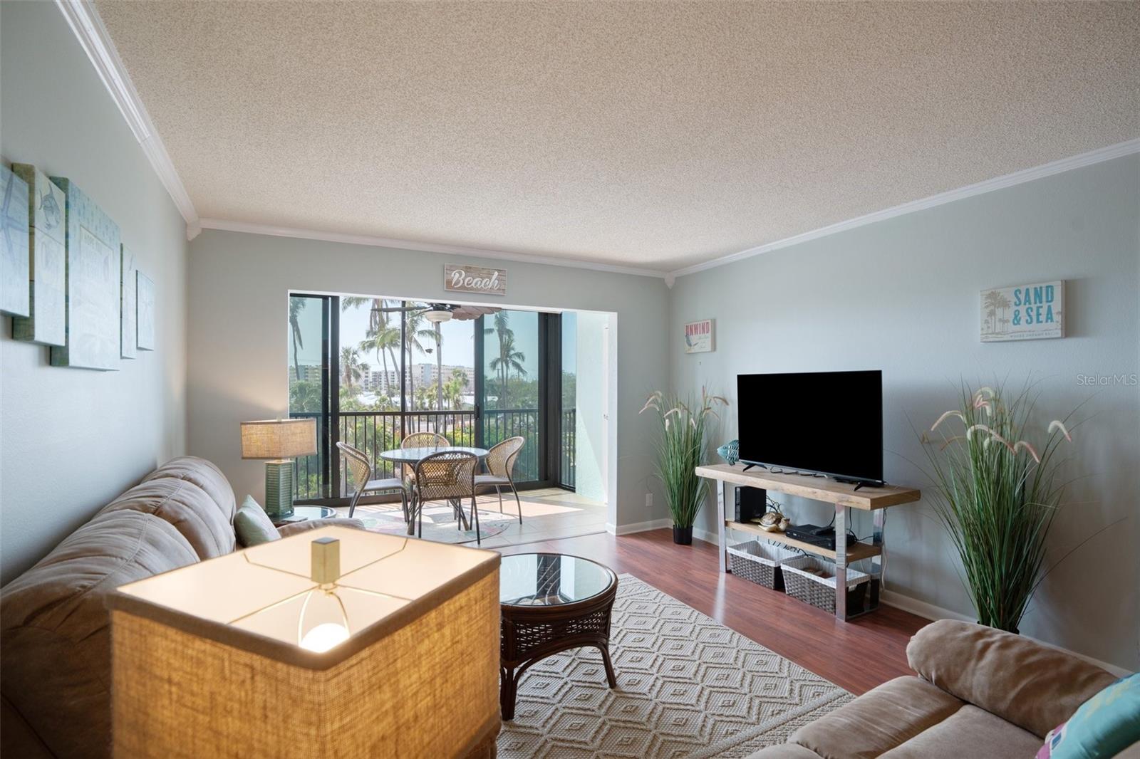 HARBOR TOWERS Y & R - Residential