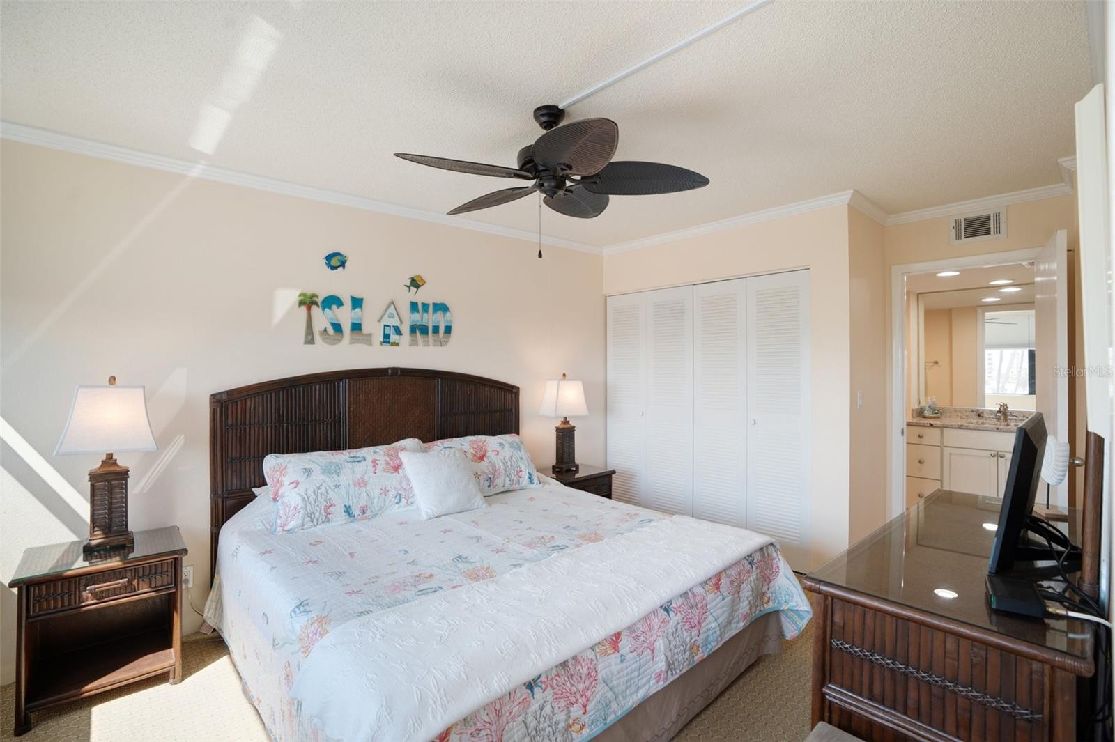 HARBOR TOWERS Y & R - Residential