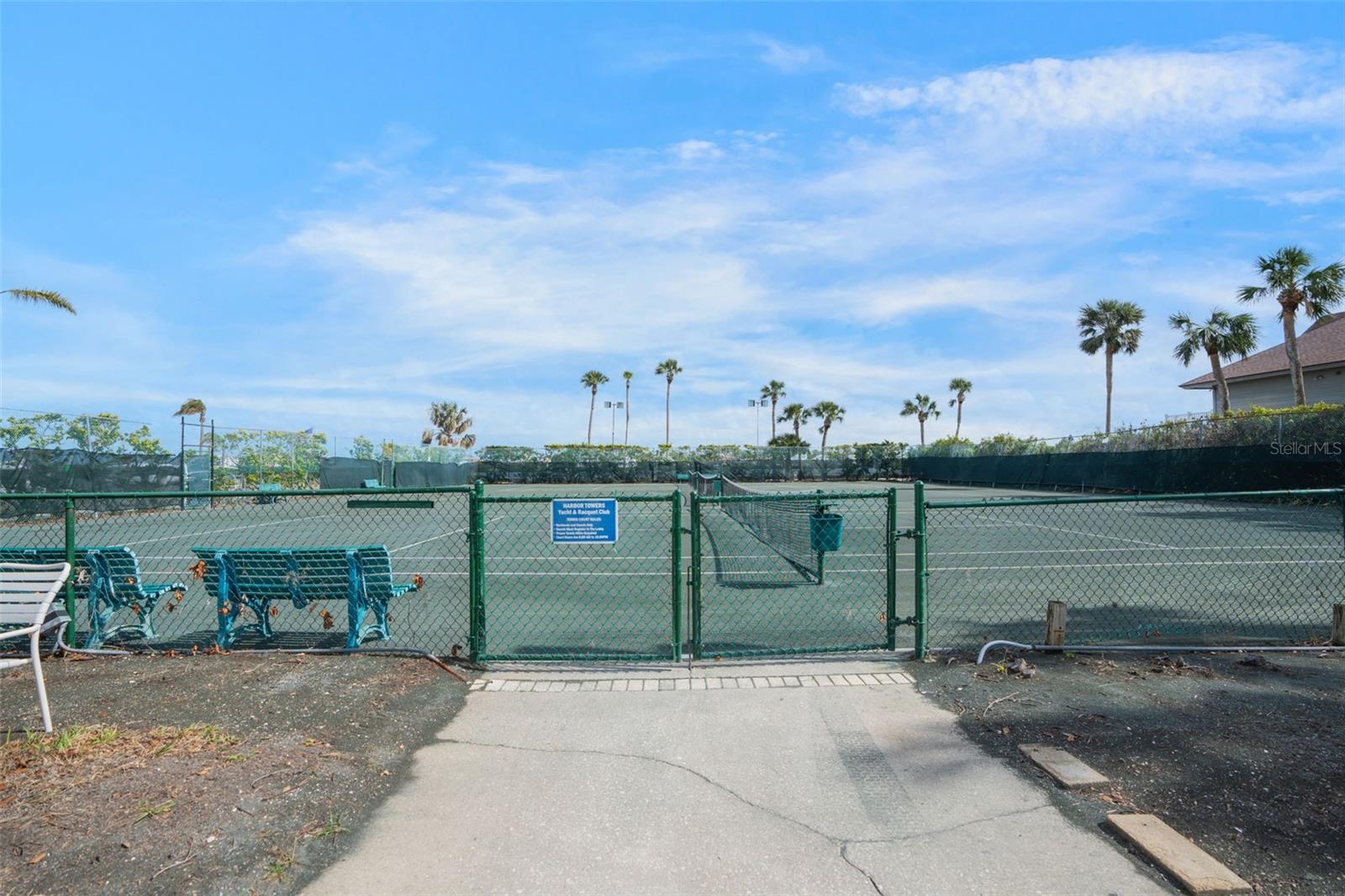 HARBOR TOWERS Y & R - Residential