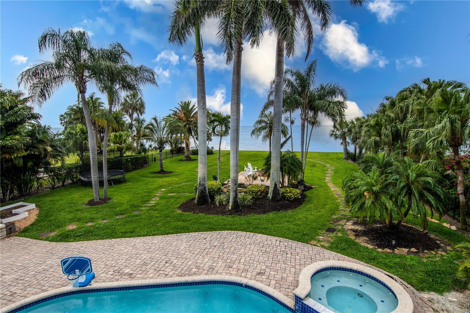 BAHAMA BEACH REP - Residential