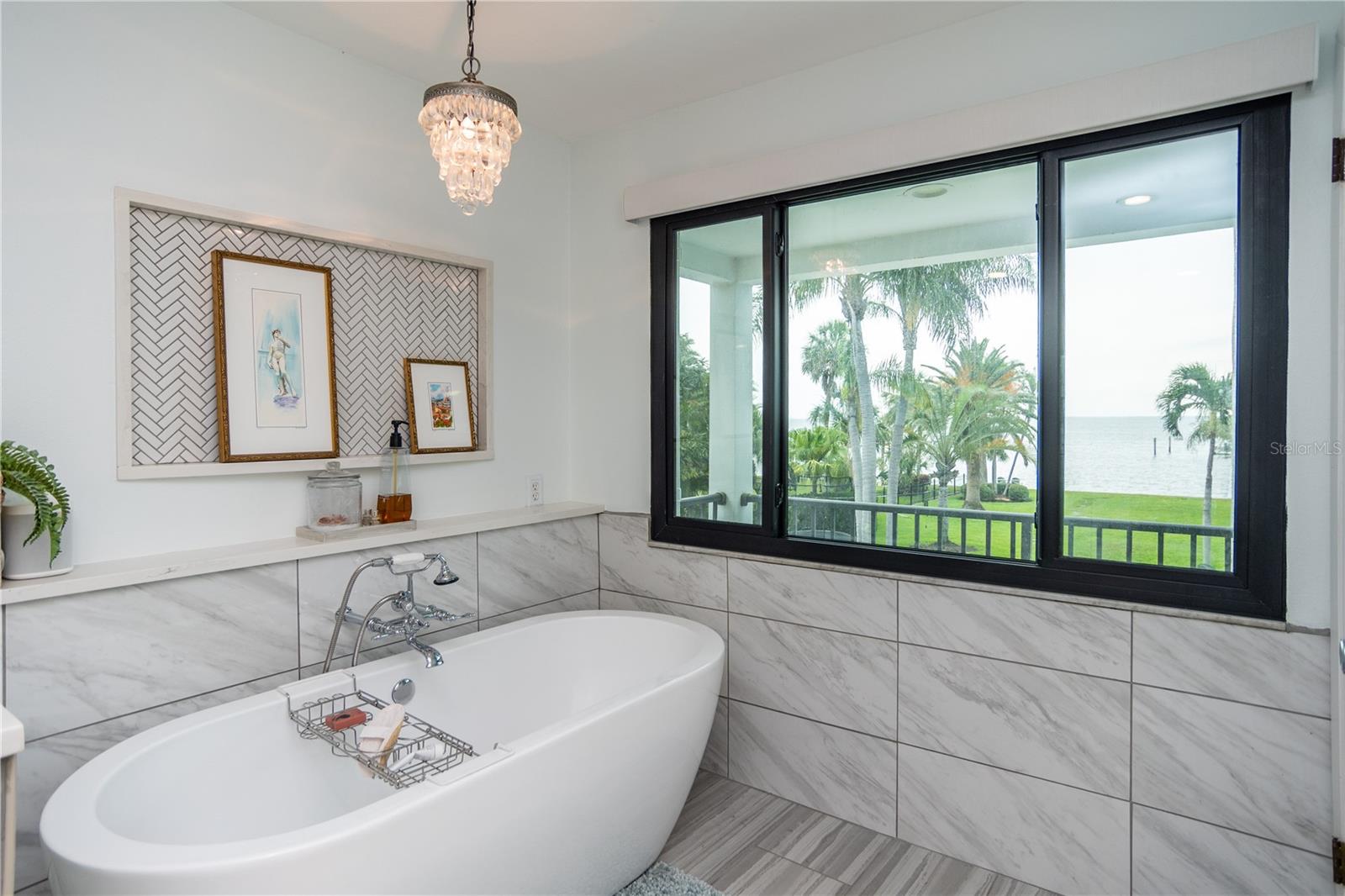 BAHAMA BEACH REP - Residential